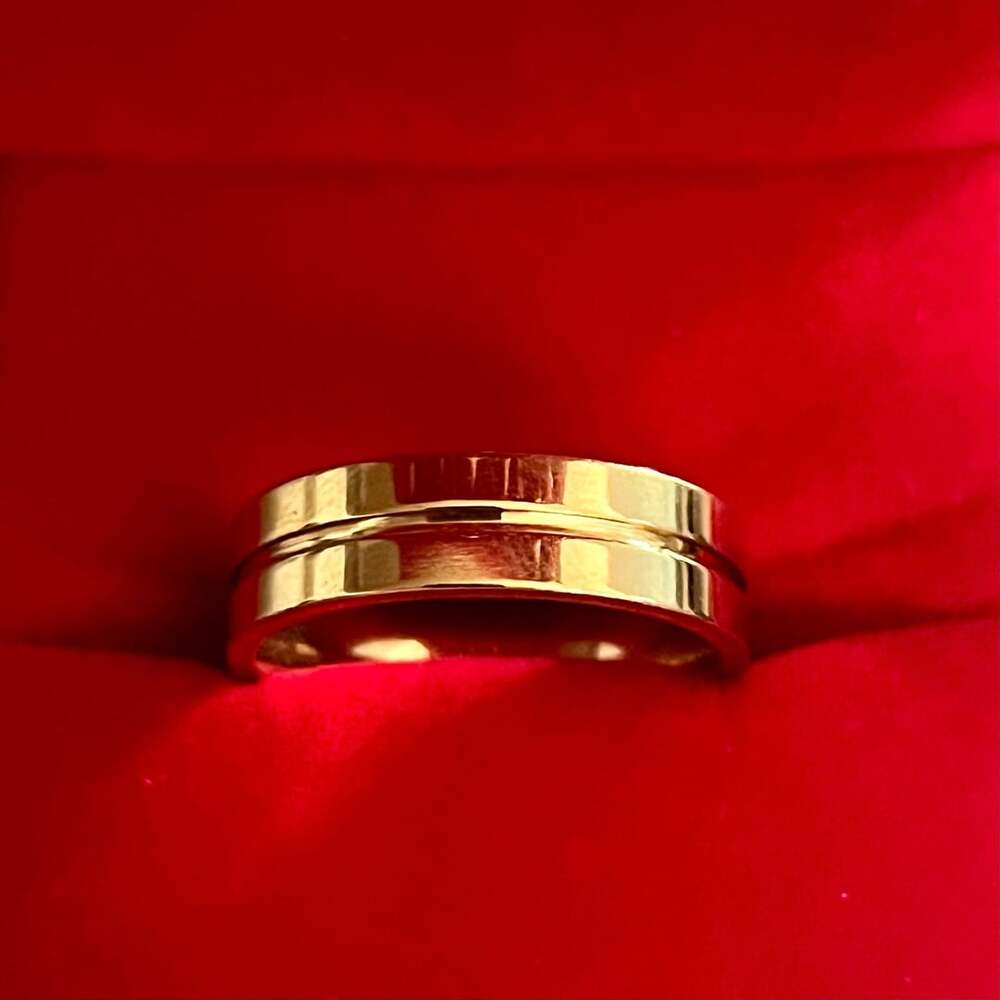 Beveled Yellow Gold Polished Finish 6mm Band Size 9